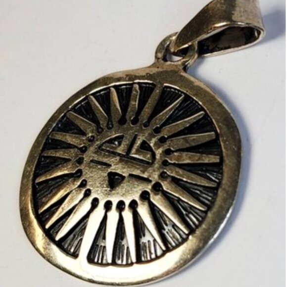 Vintage Sterling Silver Aztec Sun Pendant Mexican Solid Round Tribal Boho - Picture 3 of 5